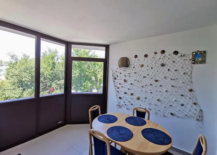 Luna In Biograd Center * ביוגראד נה מורו