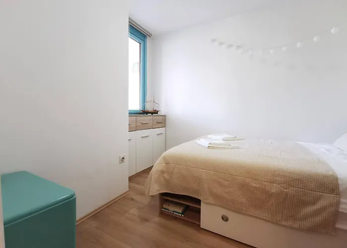 Luna In Biograd Center Apartment *